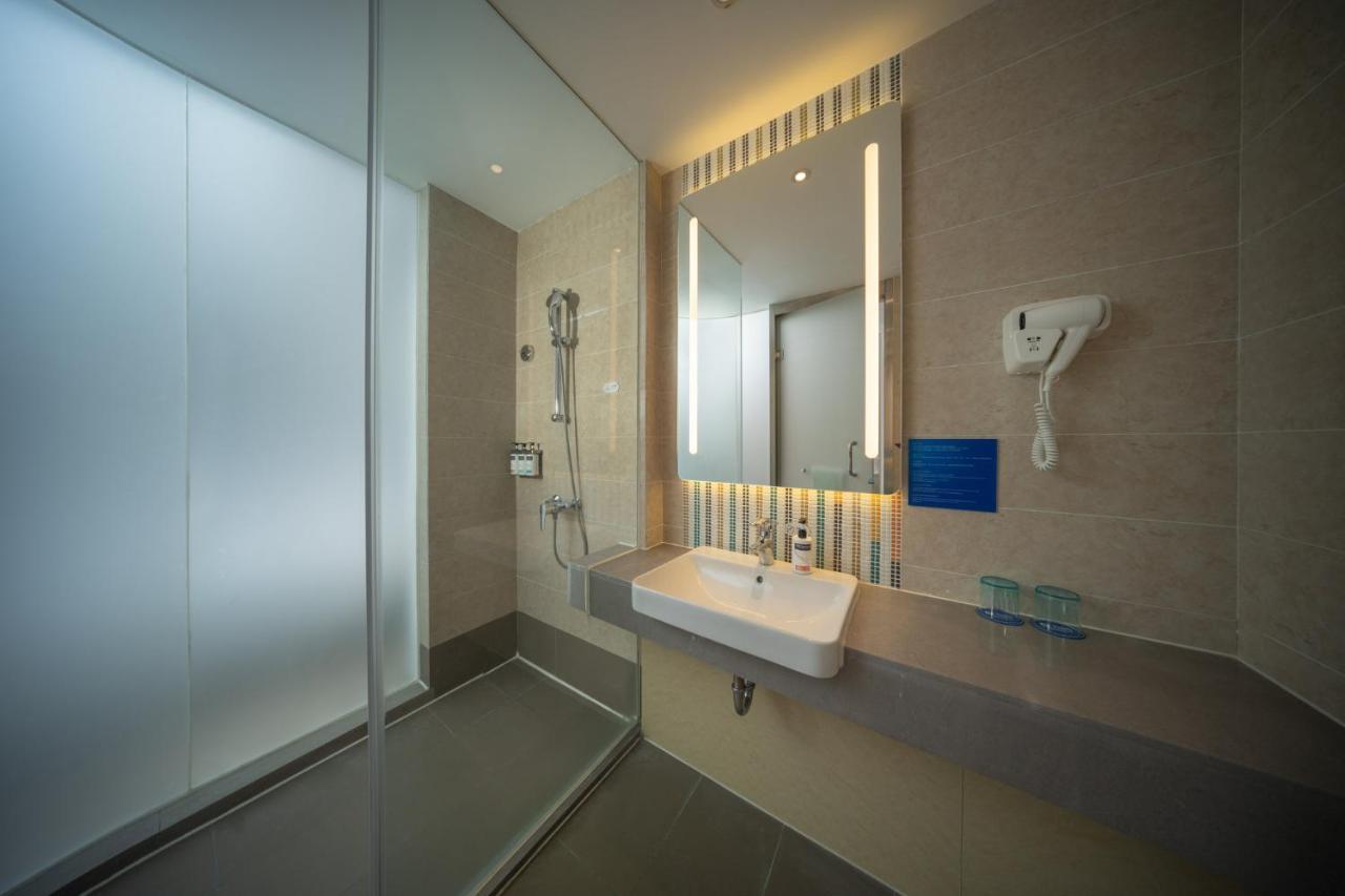 Holiday Inn Express Shanghai Pujiang By Ihg Exterior foto